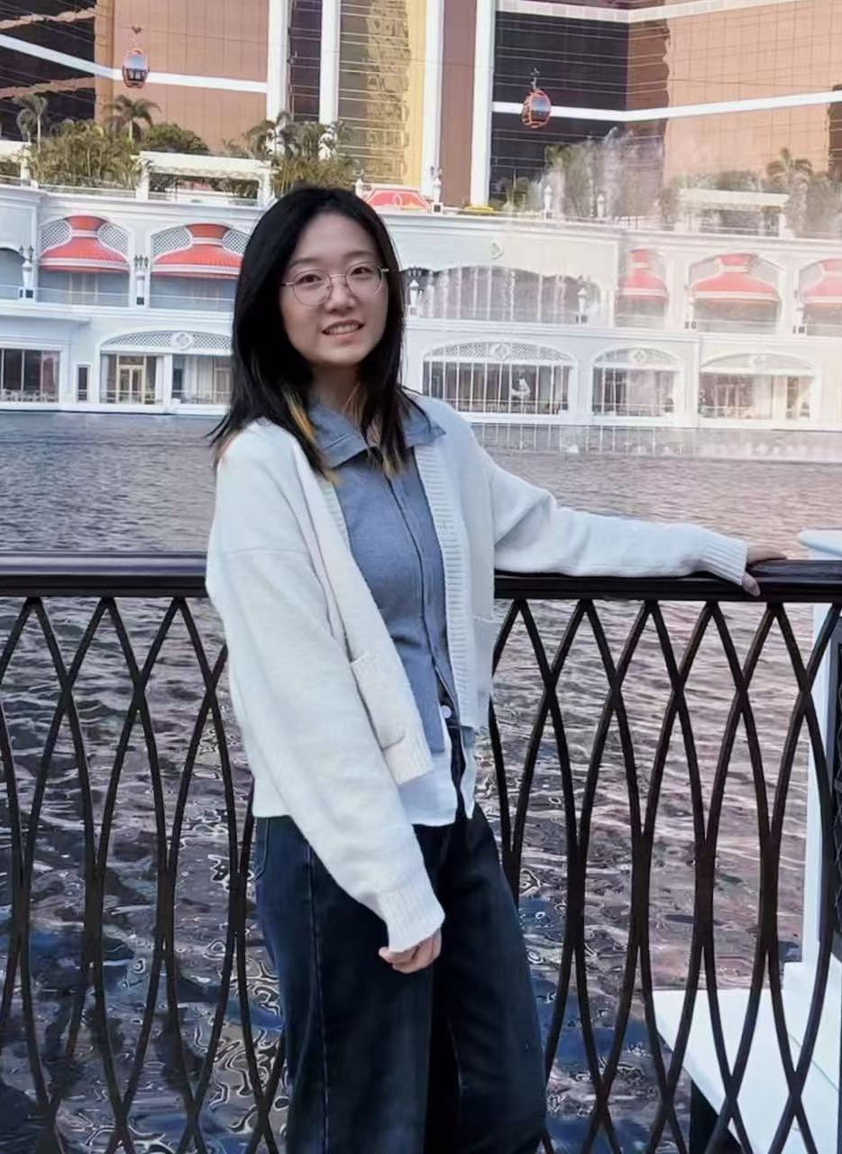 Shuowen Li (李硕文)